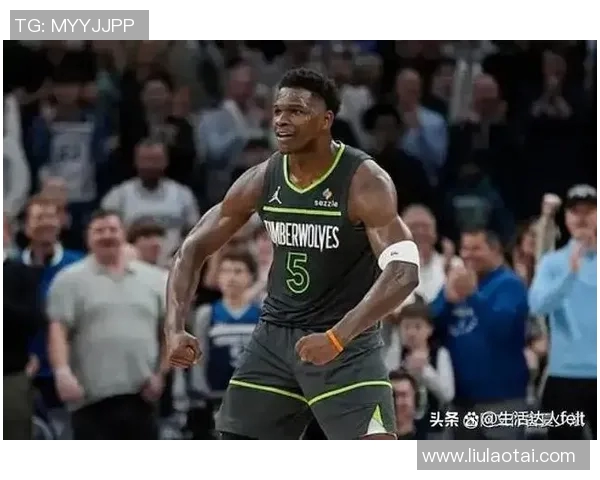 华子24+6森林狼16分逆转雄鹿 戈贝尔破1万篮板小波特24+10+9